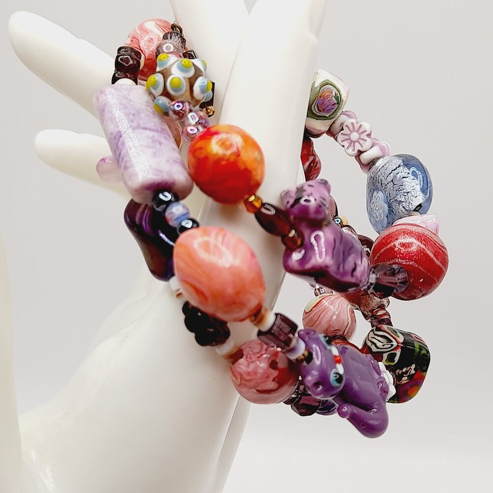 Artisan Memory Wire Bracelet w/ Purple Cats, Floral & Art Glass Beads